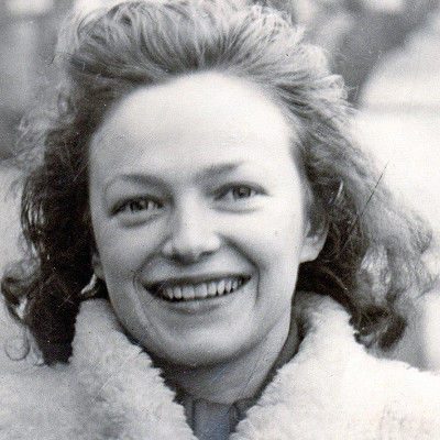 Andrée Dumon