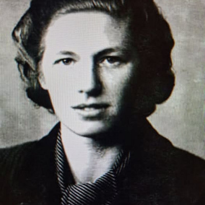 Adrienne Gommers